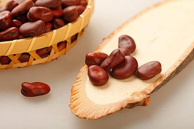 2022年中国主机游戏市场收入下降8.8% 用户数上涨8.87%